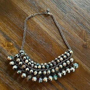 Silver and iridescent color necklace
